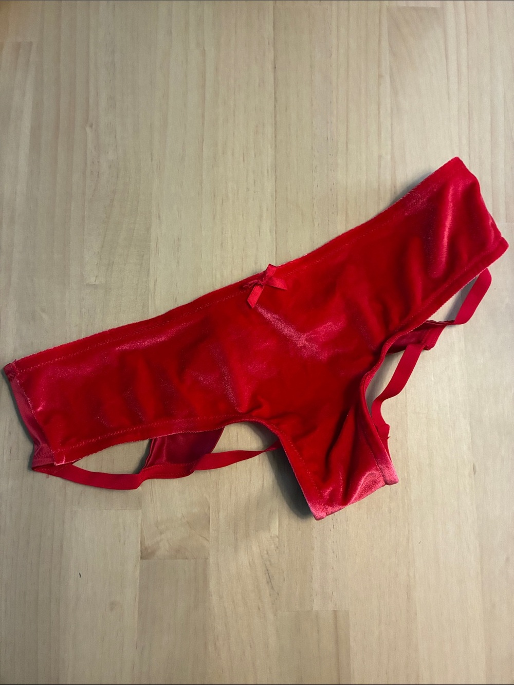 Victoria's Secret Red Velvet Very Sexy Cheeky Panties M